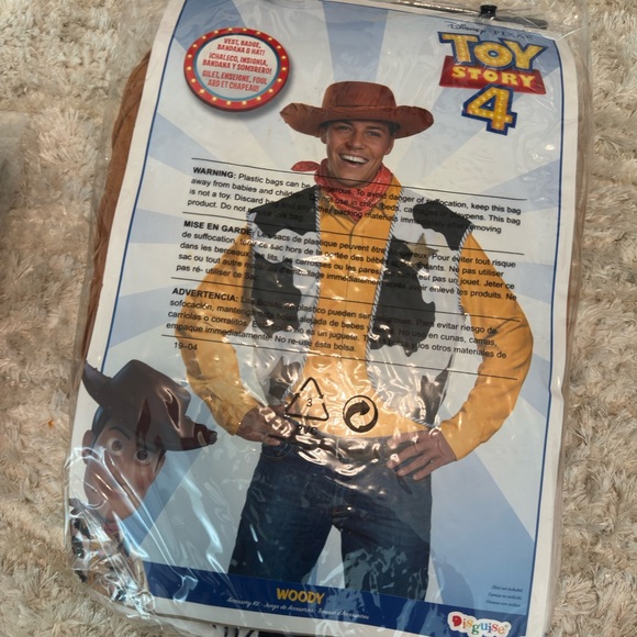 Disguise Other - Woody Costume